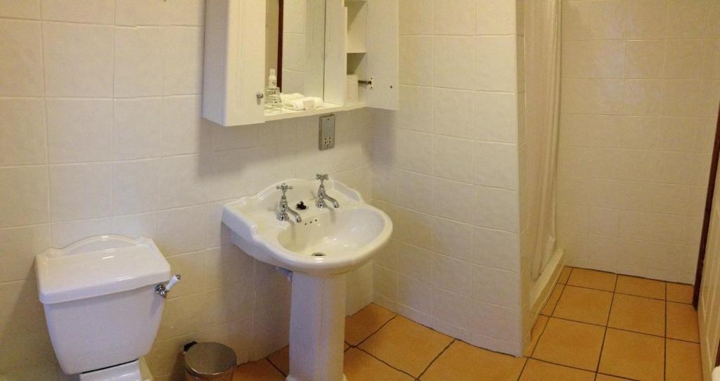 Virginia'S Guesthouse Kenmare Chambre photo